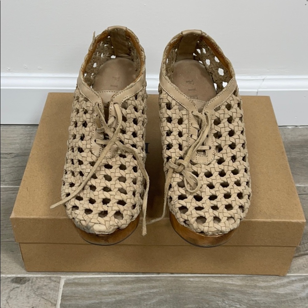 Fiel Platform Mesh Shoes